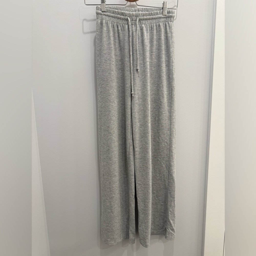 Wilfred Free Heather Gray Knit Pants